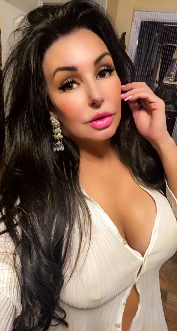 Live sex webcam photo for thesophiascott #7379341