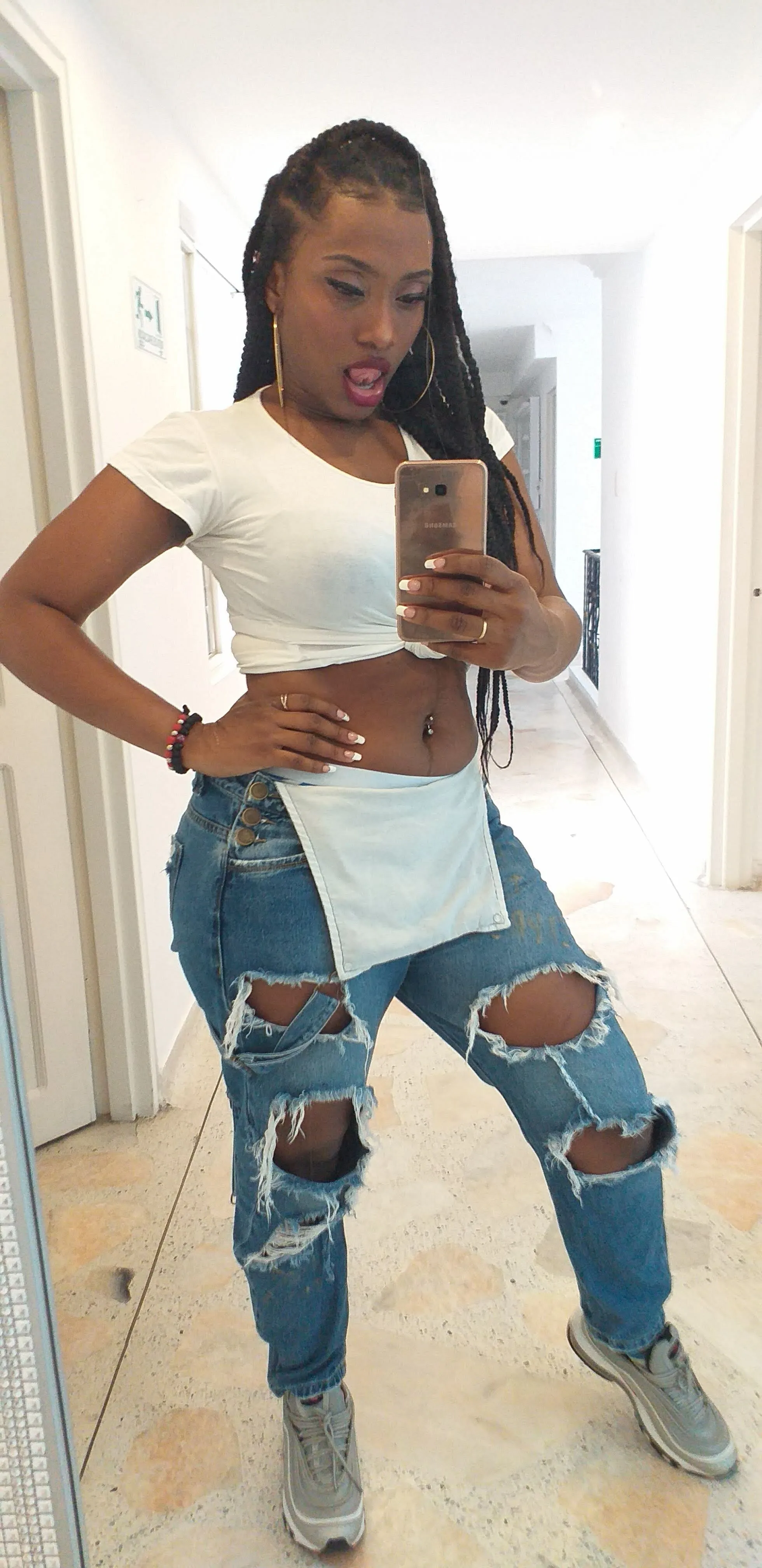 Live sex webcam photo for MissColette #7345602