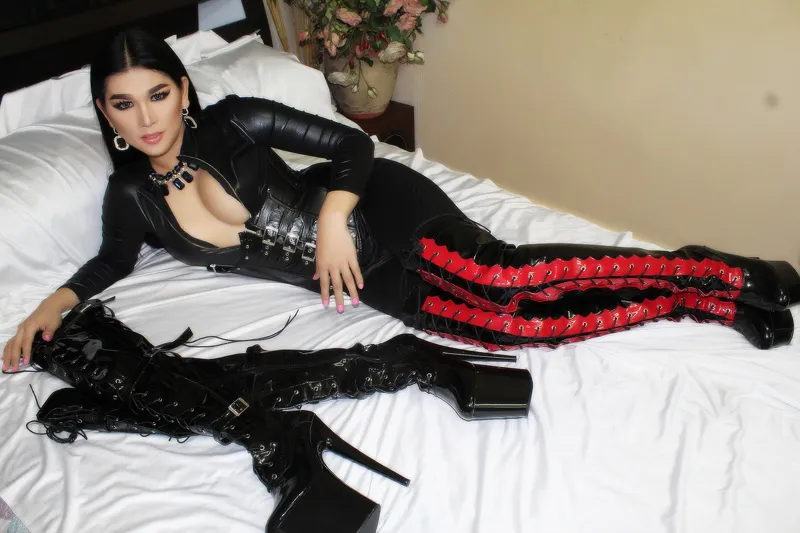 Live sex webcam photo for AffairToAGoddess #8652416