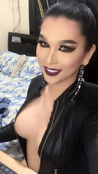 Live sex webcam photo for AffairToAGoddess #8652429