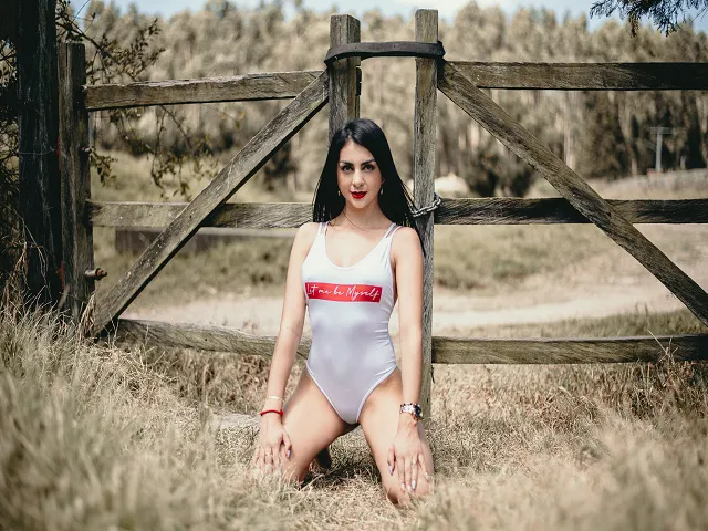 Live sex webcam photo for Llianne #1939550