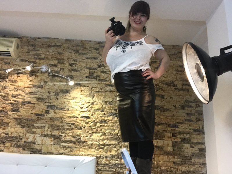 Live sex webcam photo for RoxanneM #1845899