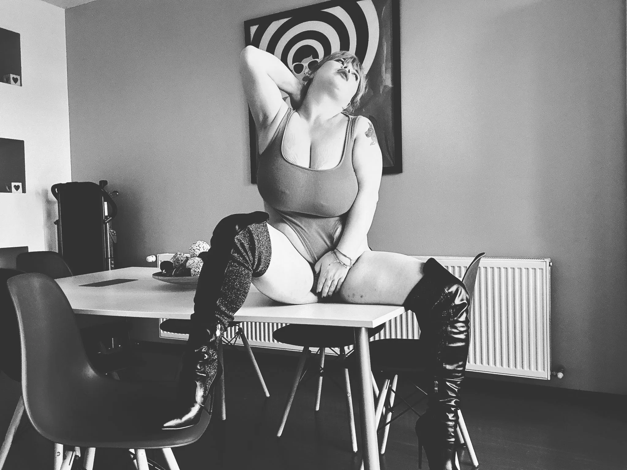 Live sex webcam photo for RoxanneM #6173677