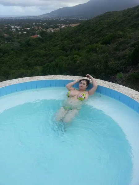 Live sex webcam photo for RoxanneM #5877334