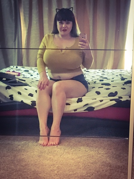 Live sex webcam photo for RoxanneM #1845910