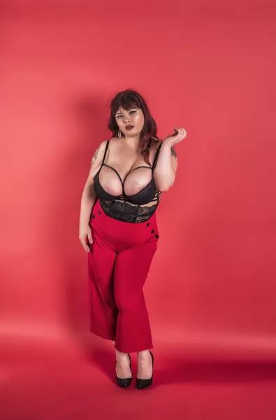 Live sex webcam photo for RoxanneM #5901743