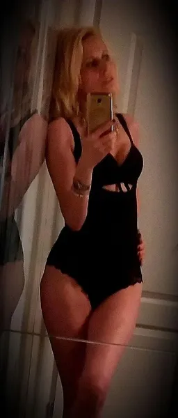 Live sex webcam photo for SuzzySun #7859081