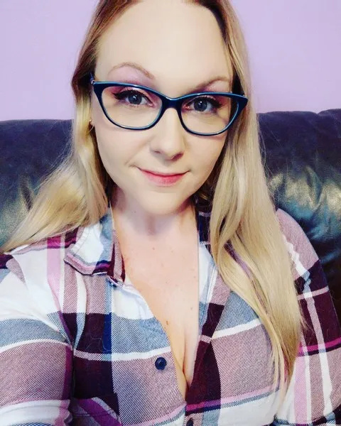 Live sex webcam photo for SaraBearXOXO #7919946