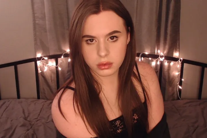 Live sex webcam photo for SerenaShieldsT #7370938