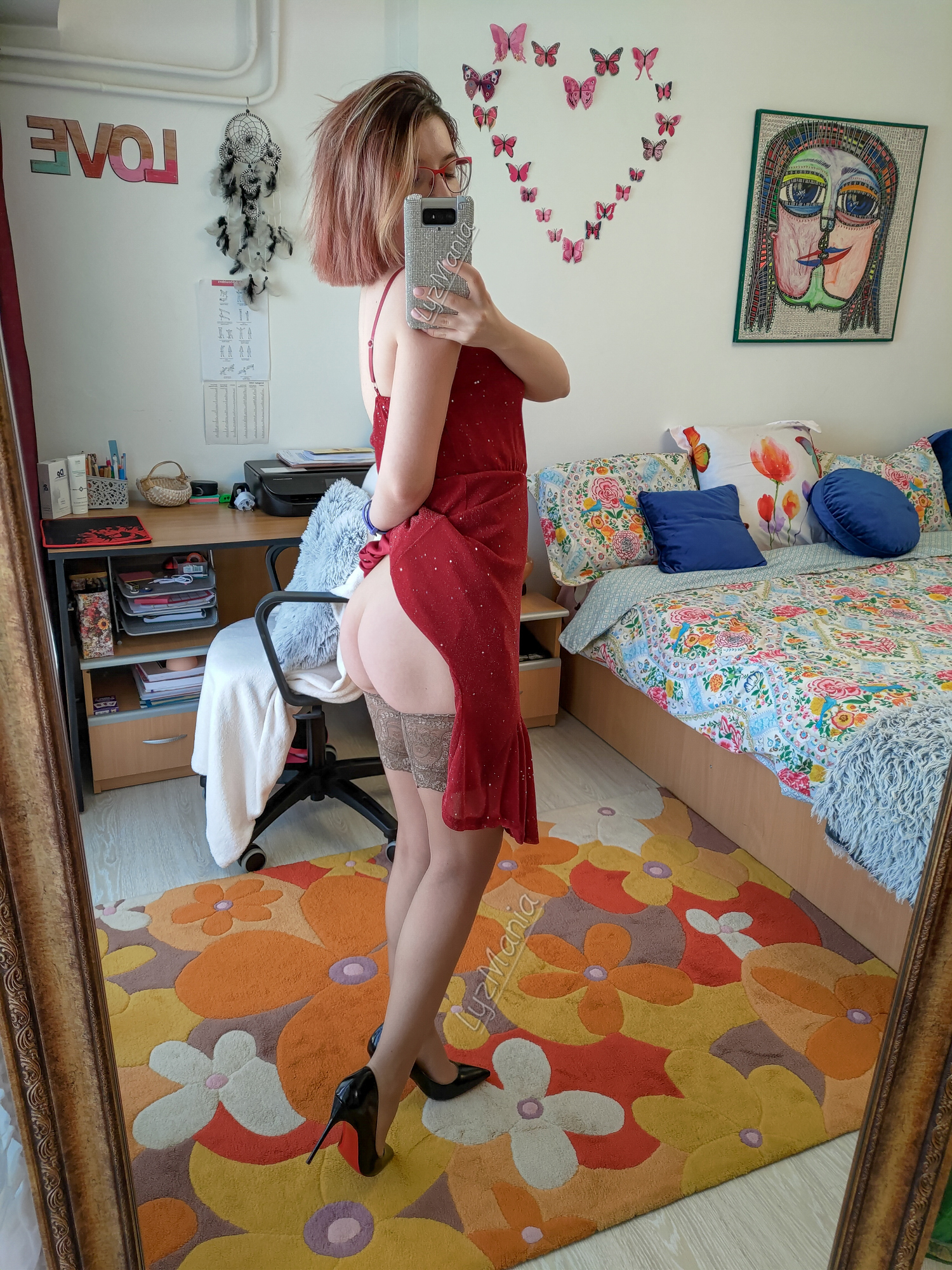 Live sex webcam photo for LyzMania #8721878