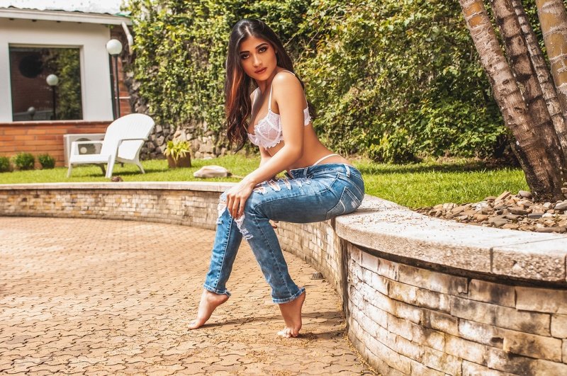 Live sex webcam photo for Alejandhra #7342620