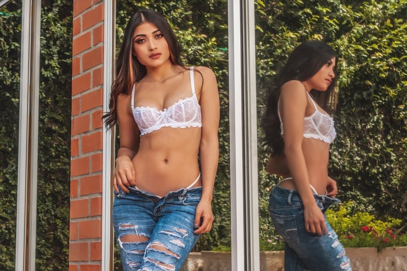 Live sex webcam photo for Alejandhra #7342618