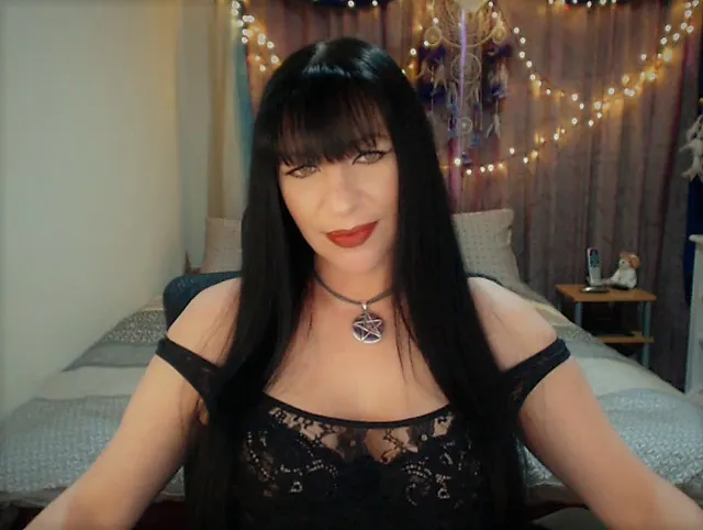 Live sex webcam photo for ChrystelleBelle #2052486