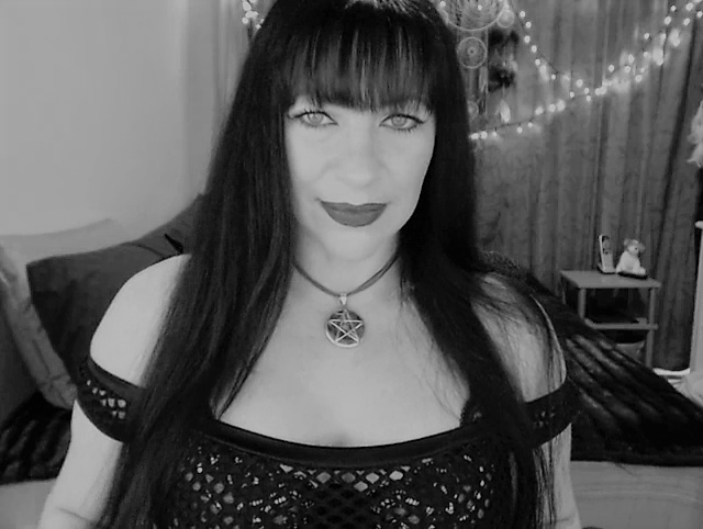 Live sex webcam photo for ChrystelleBelle #2052478