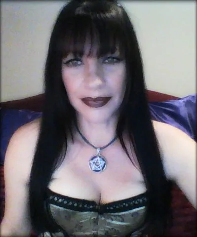 Live sex webcam photo for ChrystelleBelle #2052380