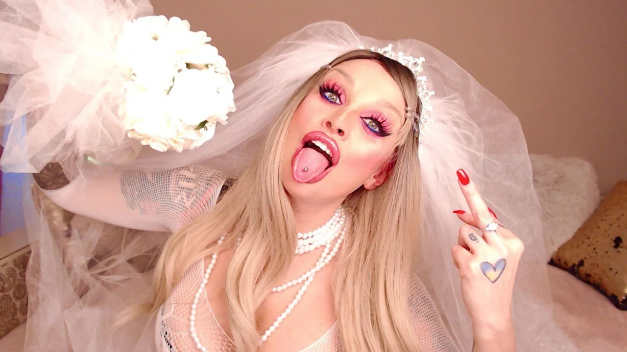 Live sex webcam photo for LoraFlower #7883752