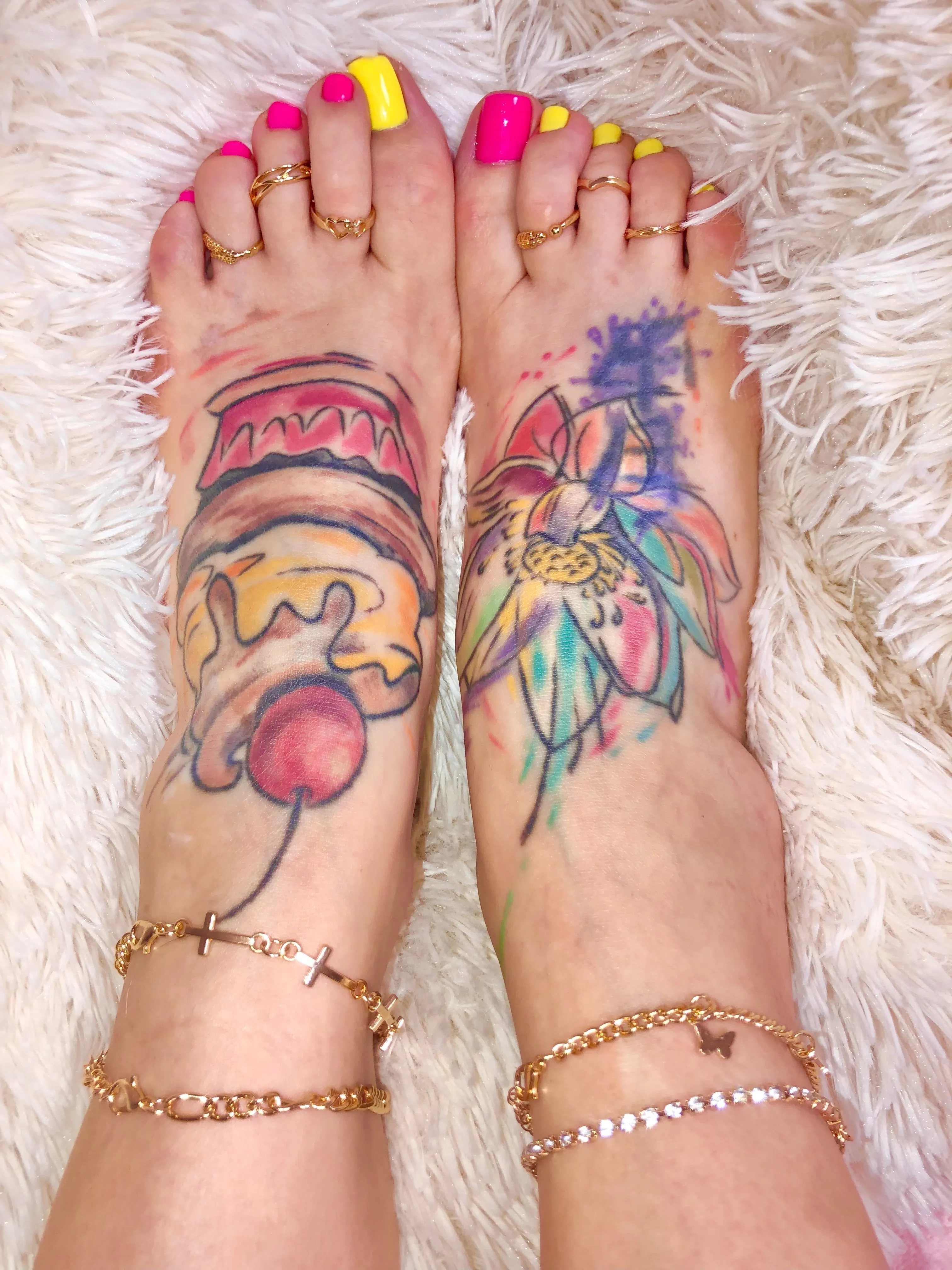 Live sex webcam photo for LoraFlower #7883666