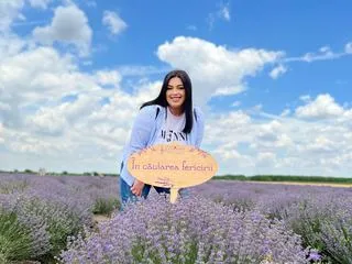 Live sex webcam photo for MoniqueHart #3898463