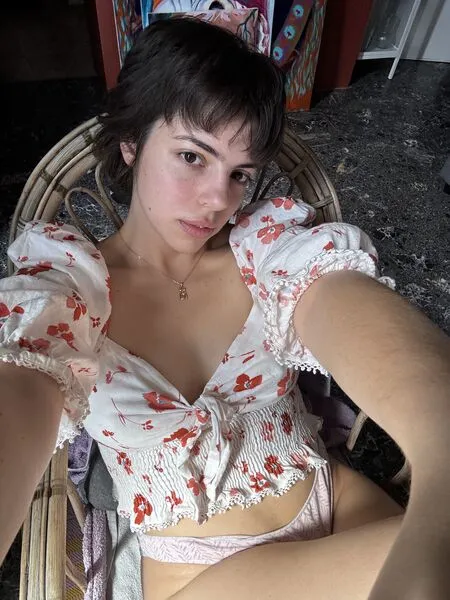 Live sex webcam photo for MadMoon #6257792