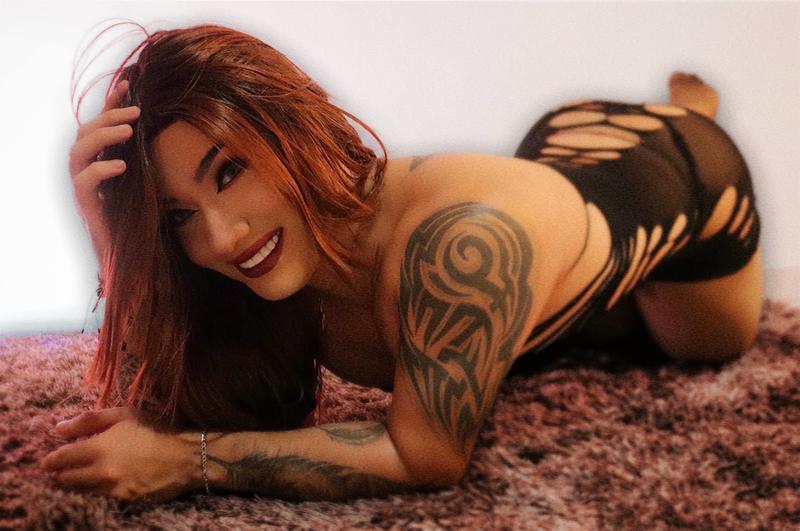 Live sex webcam photo for Sahara9inchss #2346365