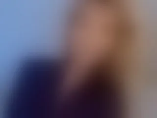 Live sex webcam photo for KamiliaMae #8263025