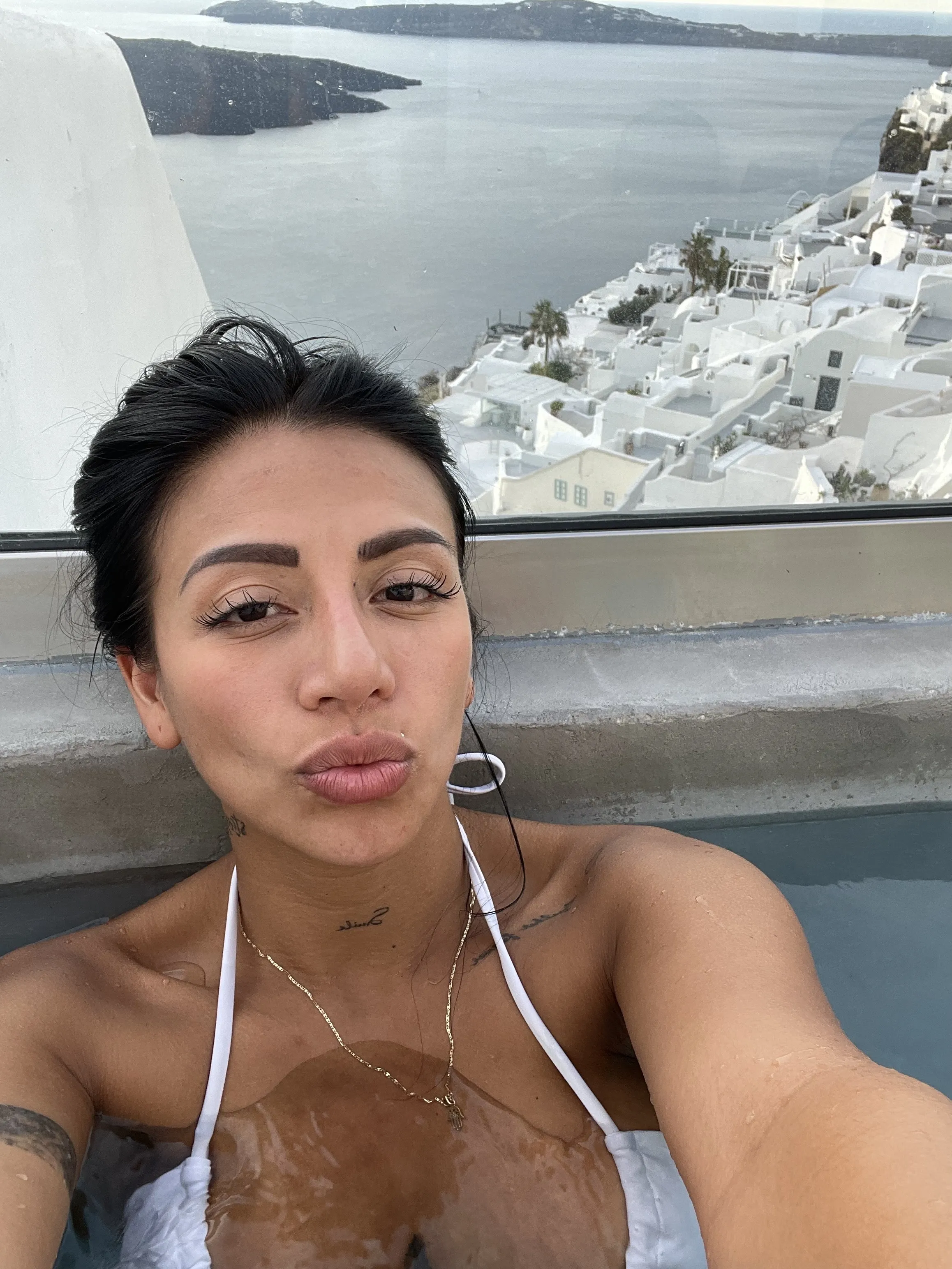 Live sex webcam photo for BelleJolie #7923944