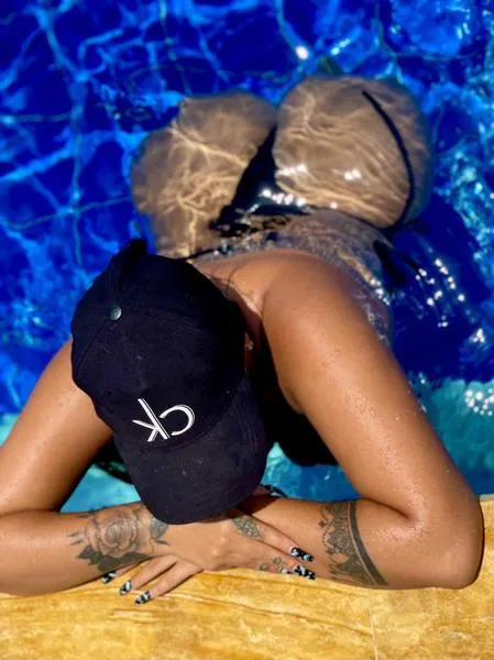 Live sex webcam photo for AileenFoxter #2073101