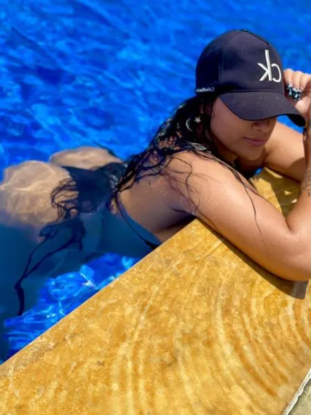 Live sex webcam photo for AileenFoxter #2073093