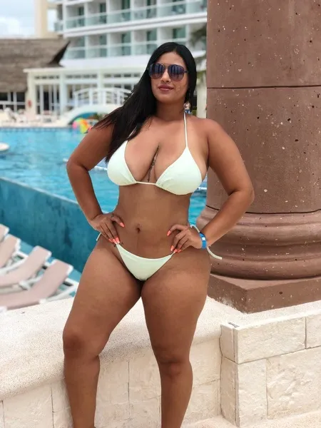 Live sex webcam photo for AileenFoxter #1794756