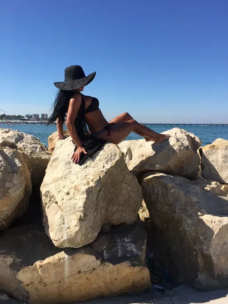 Live sex webcam photo for LoveElsaLove #1955537