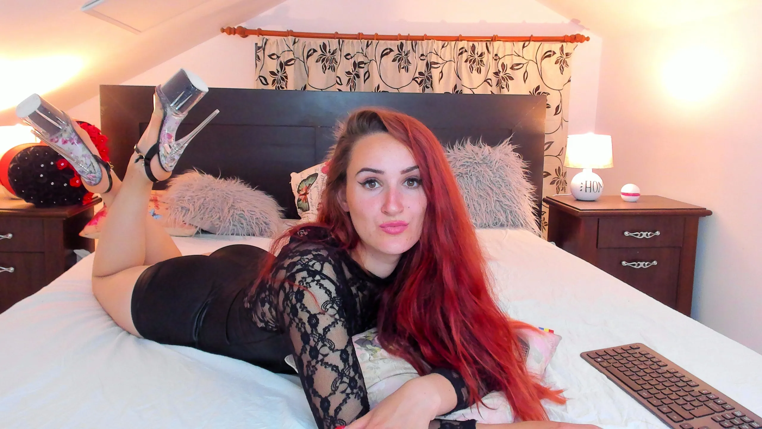 Live sex webcam photo for AudreyMiss #7827352