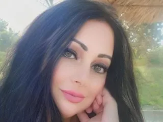Live sex webcam photo for LolipopLorena #8594227