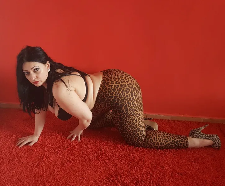 Live sex webcam photo for LolipopLorena #7145257