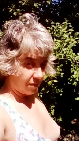 Live sex webcam photo for MoonGoddess62 #2537226