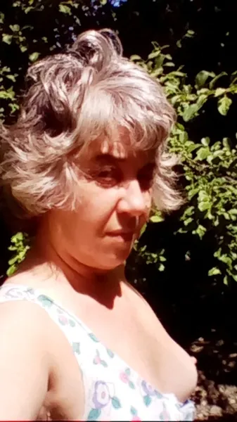 Live sex webcam photo for MoonGoddess62 #2537227