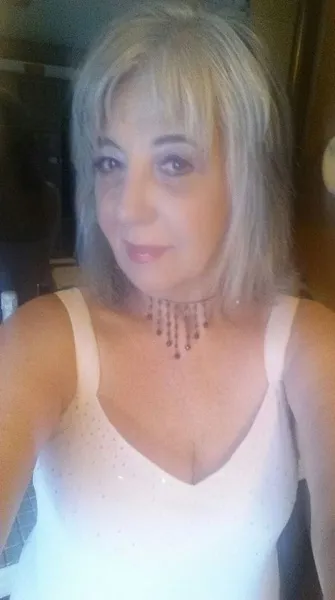 Live sex webcam photo for MoonGoddess62 #2537274