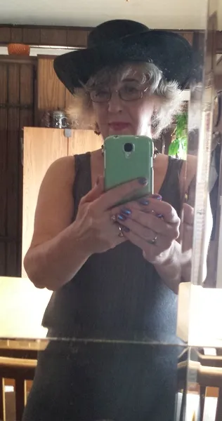 Live sex webcam photo for MoonGoddess62 #2537269