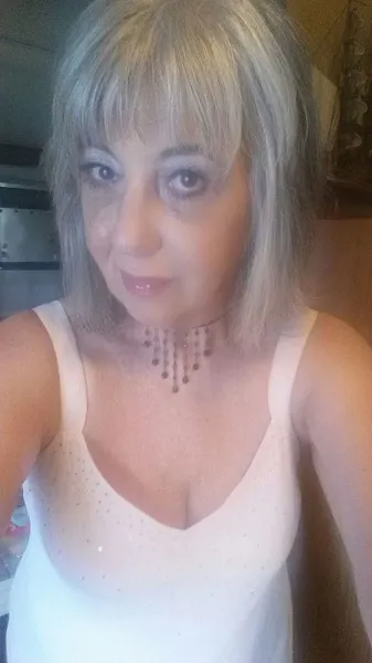 Live sex webcam photo for MoonGoddess62 #2537278