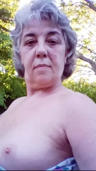 Live sex webcam photo for MoonGoddess62 #2537222