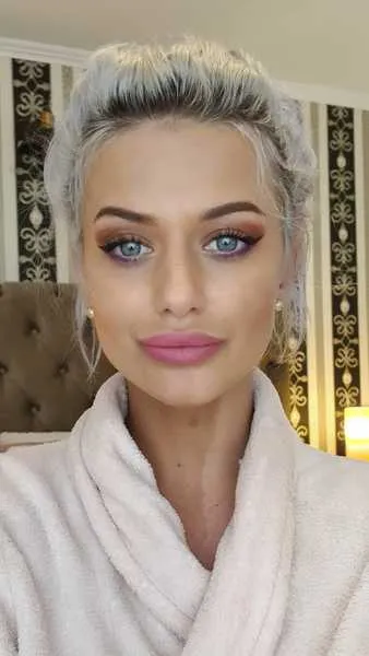 Live sex webcam photo for SarraFoxx #1884647