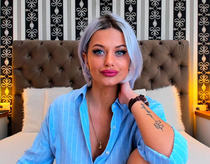 Live sex webcam photo for SarraFoxx #1884655