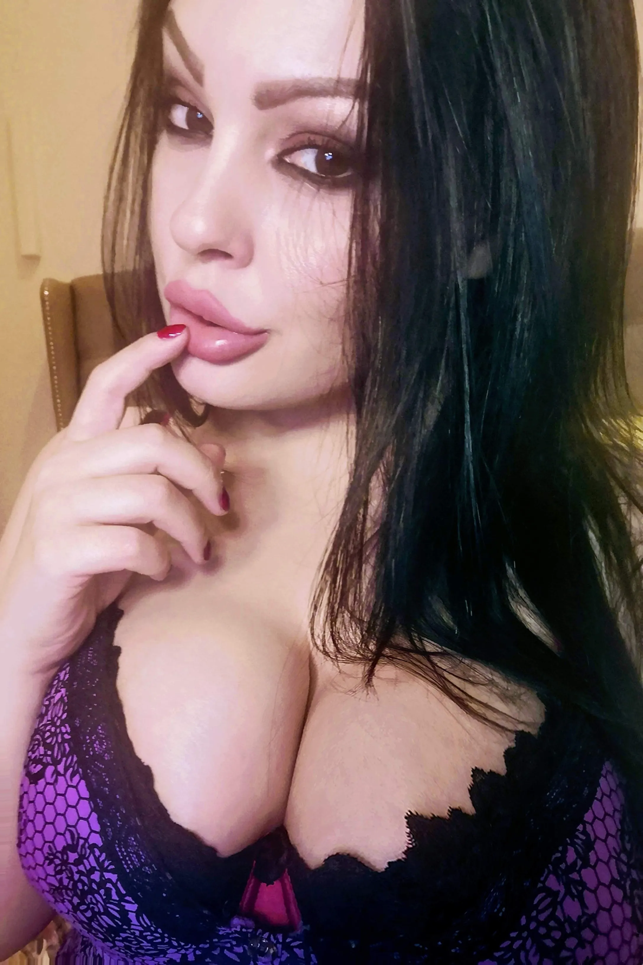 Live sex webcam photo for LACEYLOOXXXX #7310463