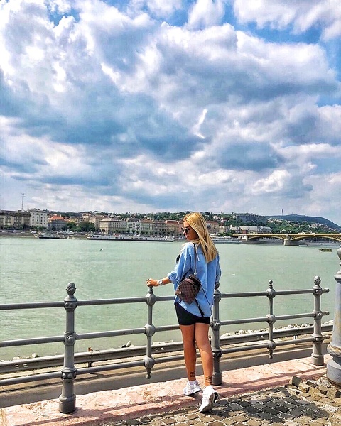 Live sex webcam photo for AylinSkyX #1850582