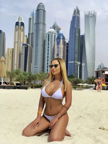 Live sex webcam photo for AylinSkyX #1850577