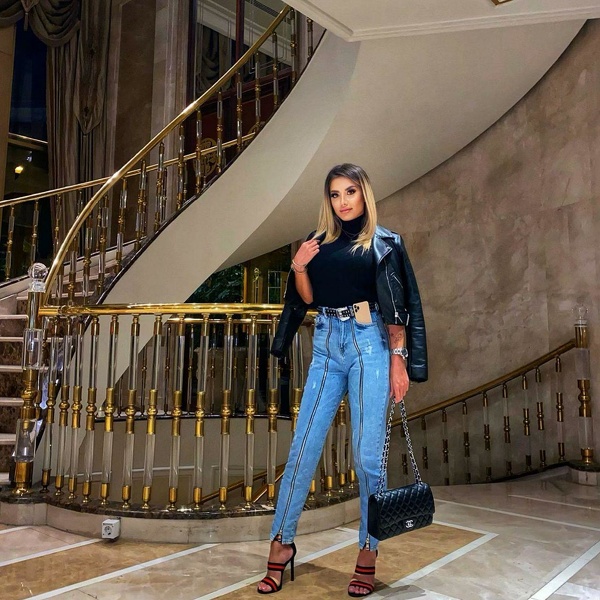 Live sex webcam photo for AylinSkyX #1850644