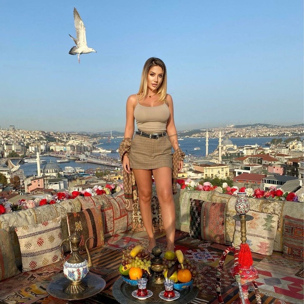 Live sex webcam photo for AylinSkyX #1850682