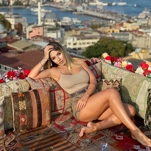 Live sex webcam photo for AylinSkyX #1850645