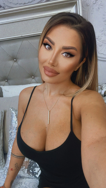 Live sex webcam photo for AylinSkyX #2664598