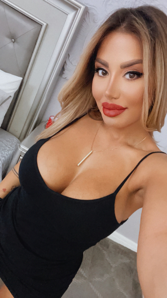 Live sex webcam photo for AylinSkyX #2366583