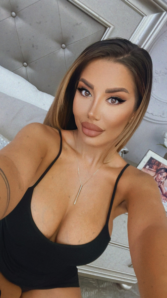 Live sex webcam photo for AylinSkyX #2664597